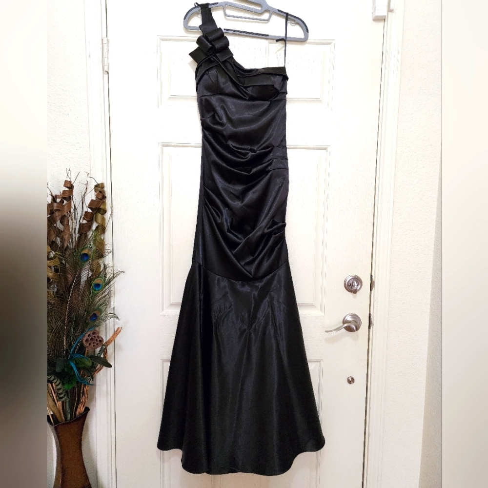 Black Gown Dress